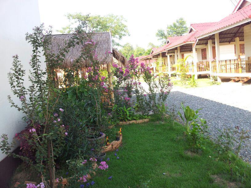 Smile Resort Mae Rim Luaran gambar