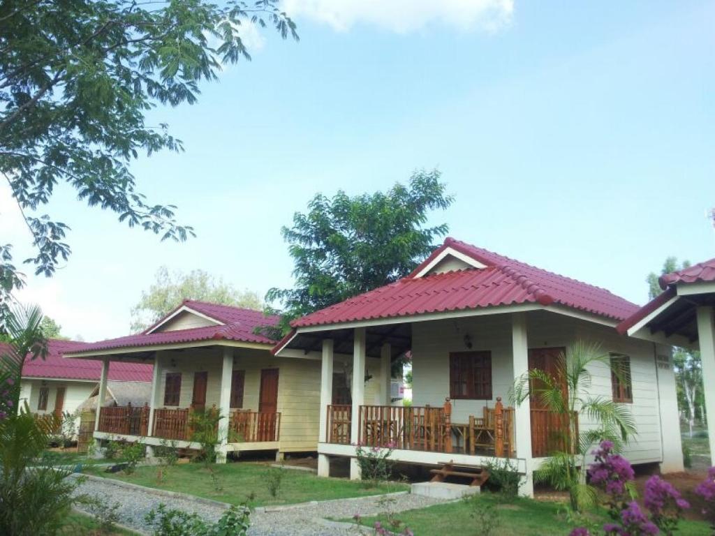 Smile Resort Mae Rim Bilik gambar