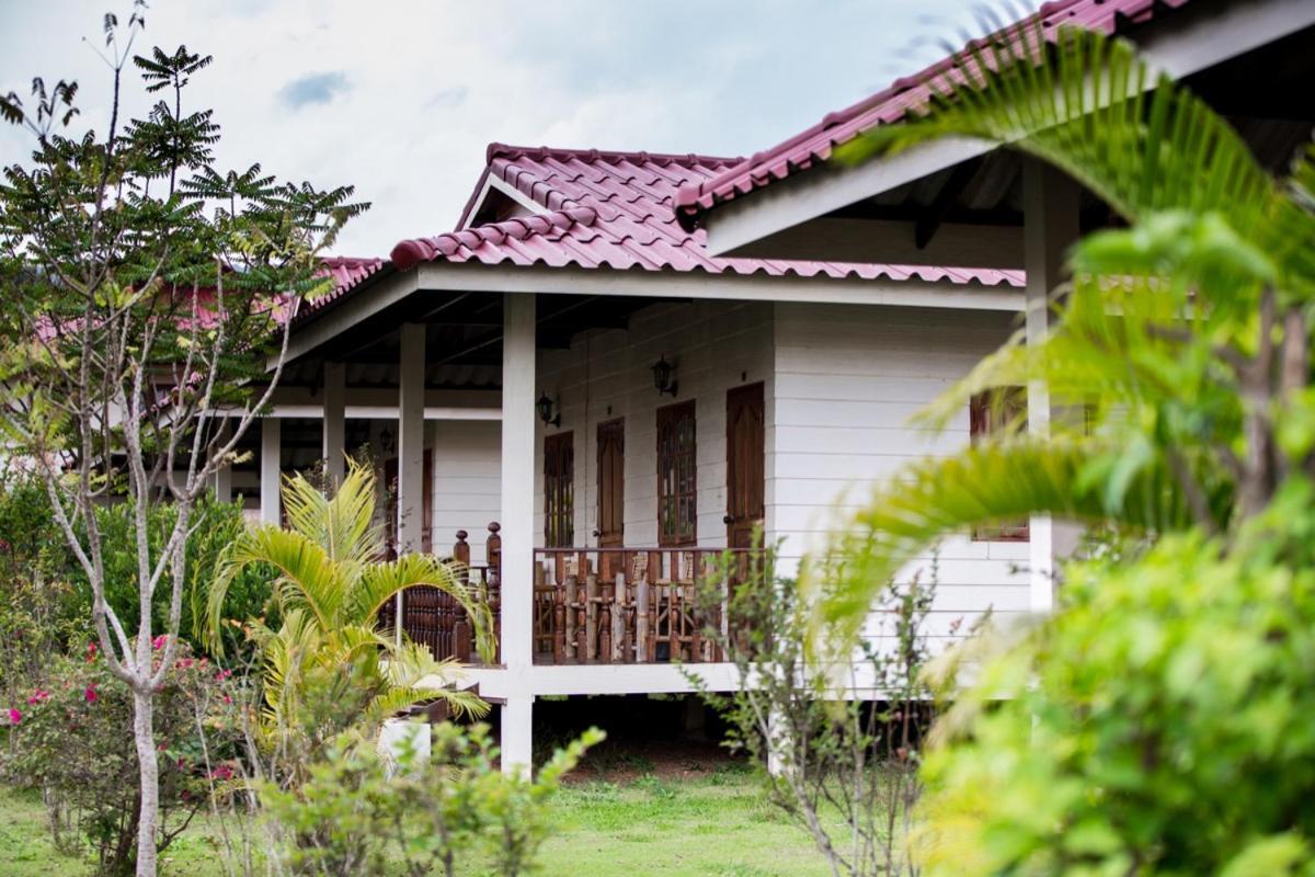 Smile Resort Mae Rim Luaran gambar