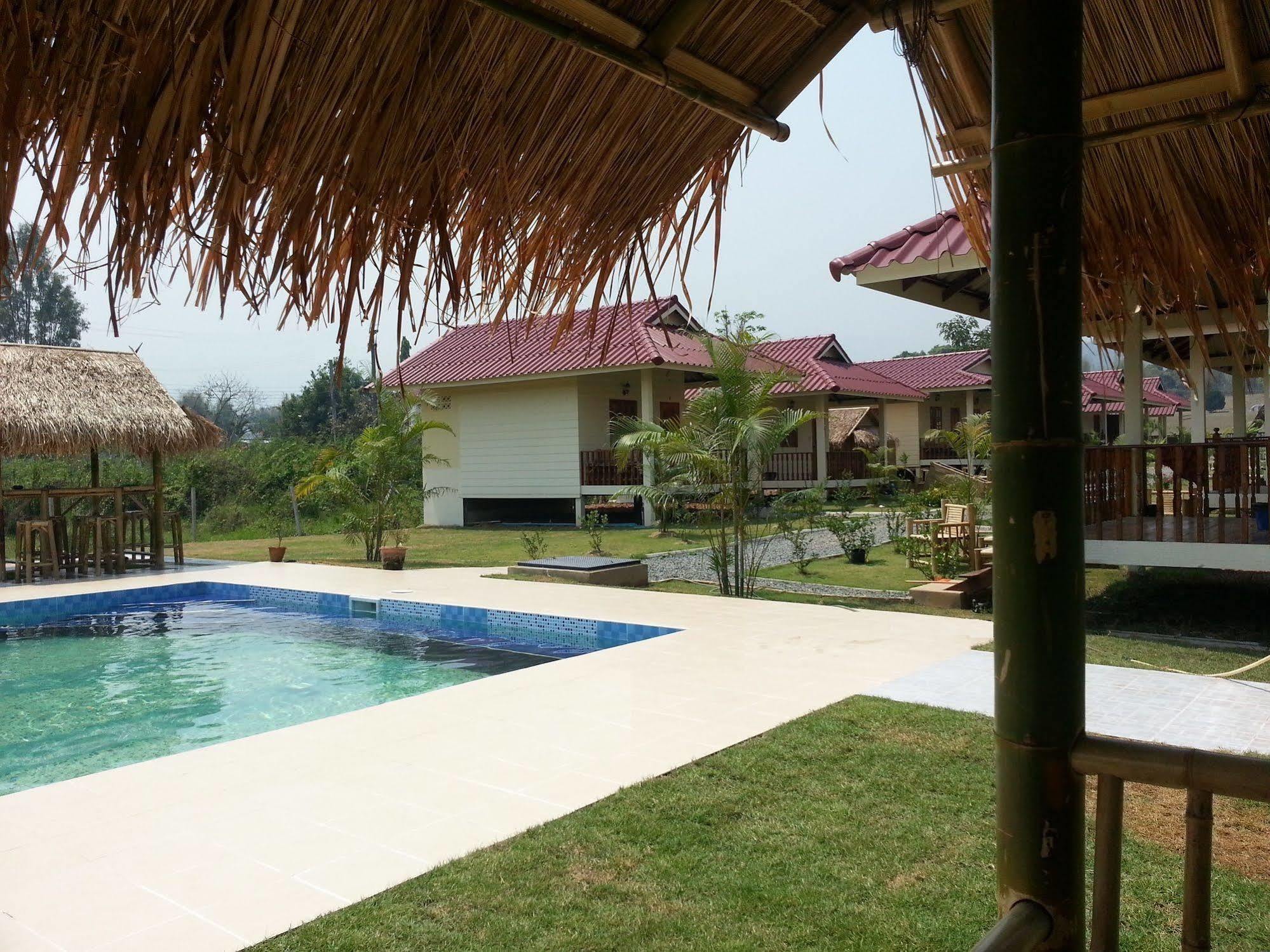 Smile Resort Mae Rim Luaran gambar