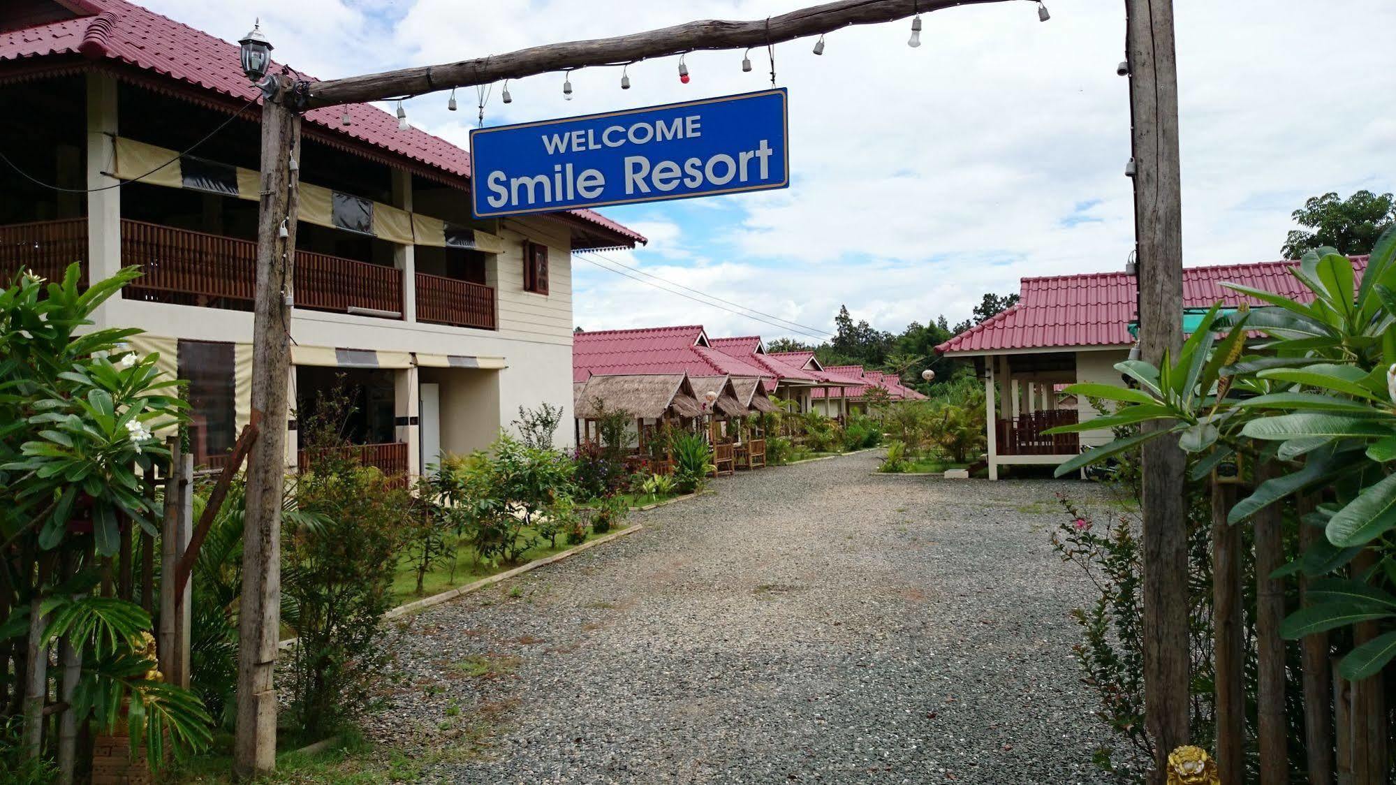 Smile Resort Mae Rim Luaran gambar